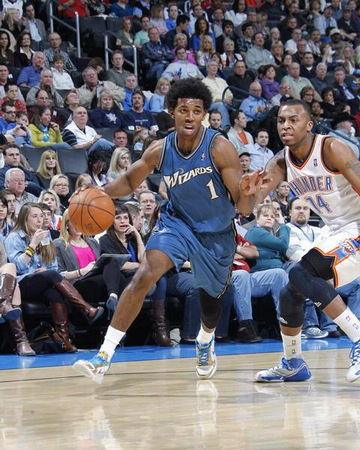 姆巴佩续约风波再度引发热议（姆巴佩续约争议再度引爆舆论）