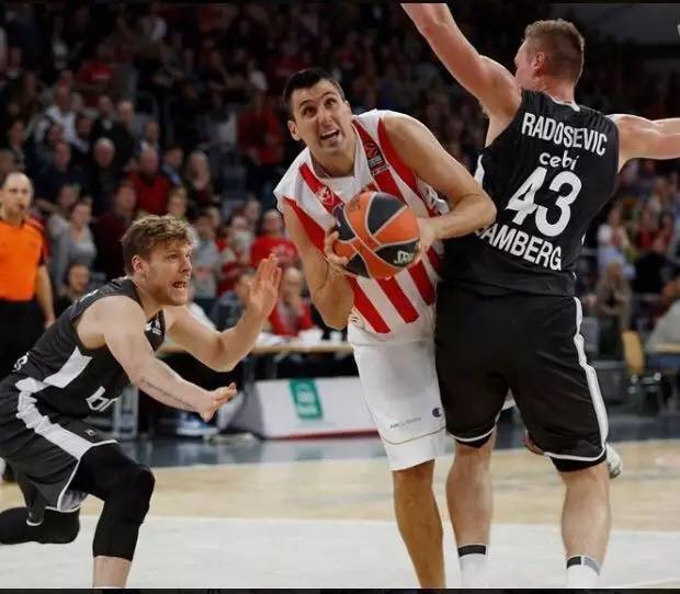 不容易！珀斯2-0麦克阿瑟，时隔1055天再取得澳超连胜（艰难重启！珀斯2-0麦克阿瑟，隔1055天再度收获澳超连胜）