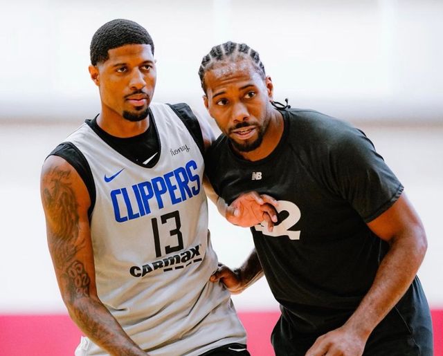 FPX官方：暂别往昔，万幸相遇，愿我们继续成为更好的自己（FPX官宣：告别过往，幸得相逢，愿我们一路成长为更好的自己）