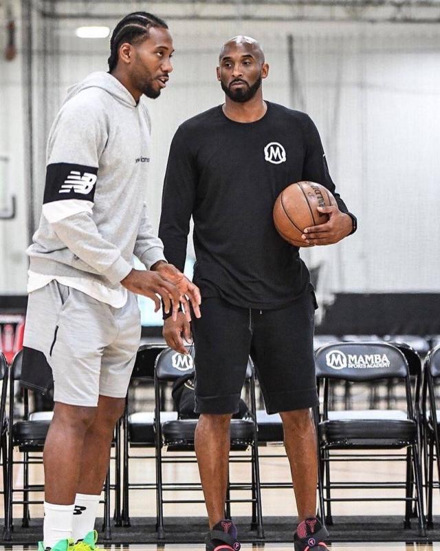 诺坎普国王，巴萨对阵毕包第10分钟时主场观众高喊“梅西”（巴萨战毕巴第10分钟，诺坎普全场高呼“梅西”）